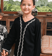 The Embun Collection Girl Embroidered Fitted Kebaya in Black - Umbi