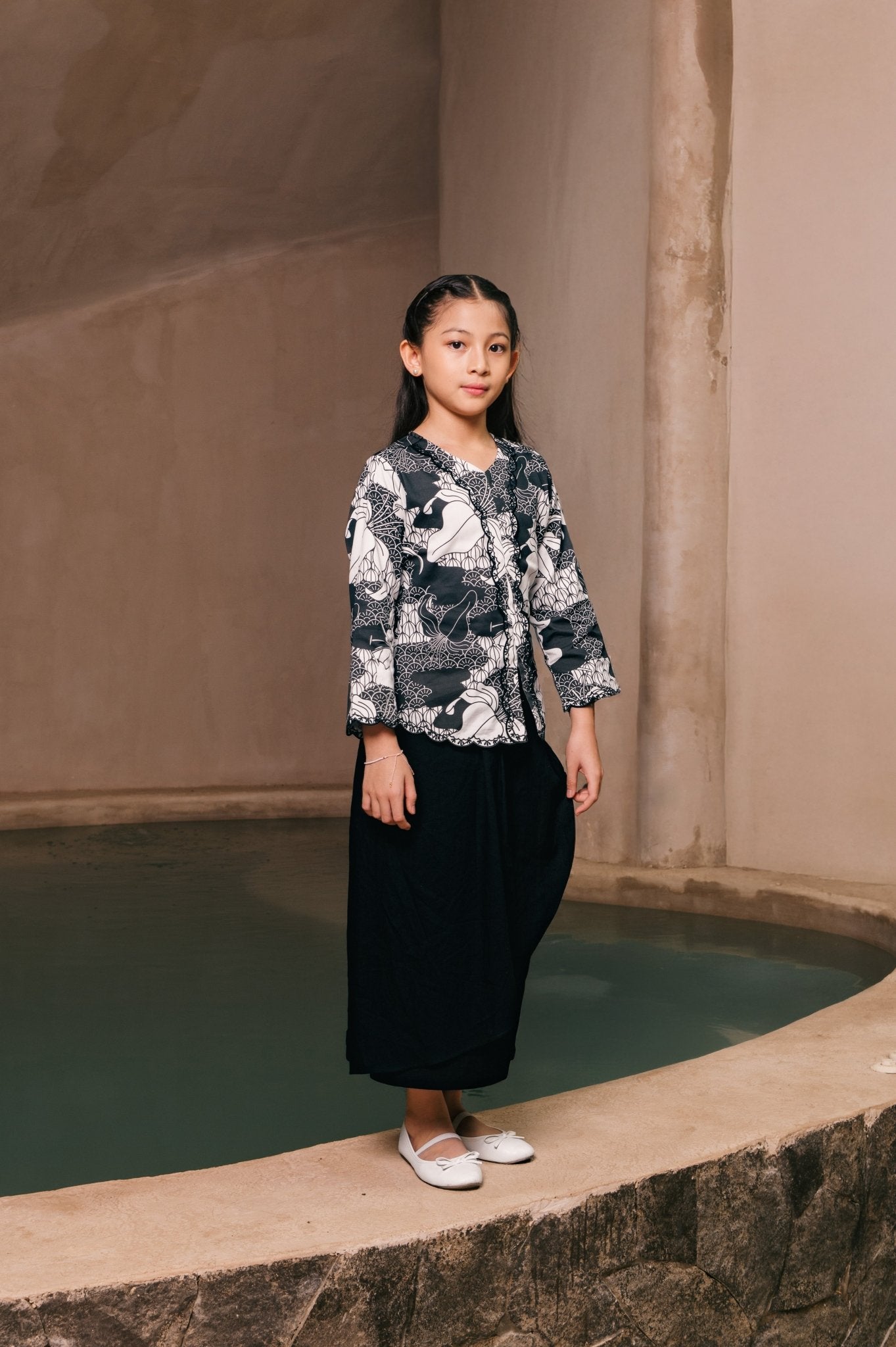 The Embun Collection Girl Instant Pareo Skirt in Black - Umbi