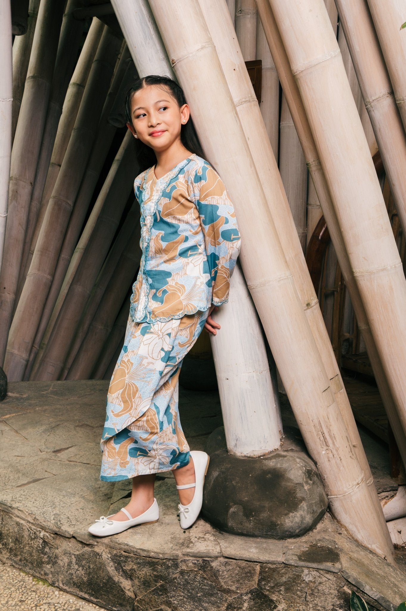 The Embun Collection Girl Instant Pareo Skirt in Blue & Olive Banjaran Print - Umbi