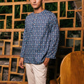 The Embun Collection Men Kurta in Blue Gemilang Print - Umbi