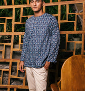 The Embun Collection Men Kurta in Blue Gemilang Print - Umbi