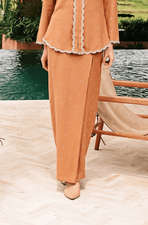 The Embun Collection Women Classic Skirt in Brown Diamond Print