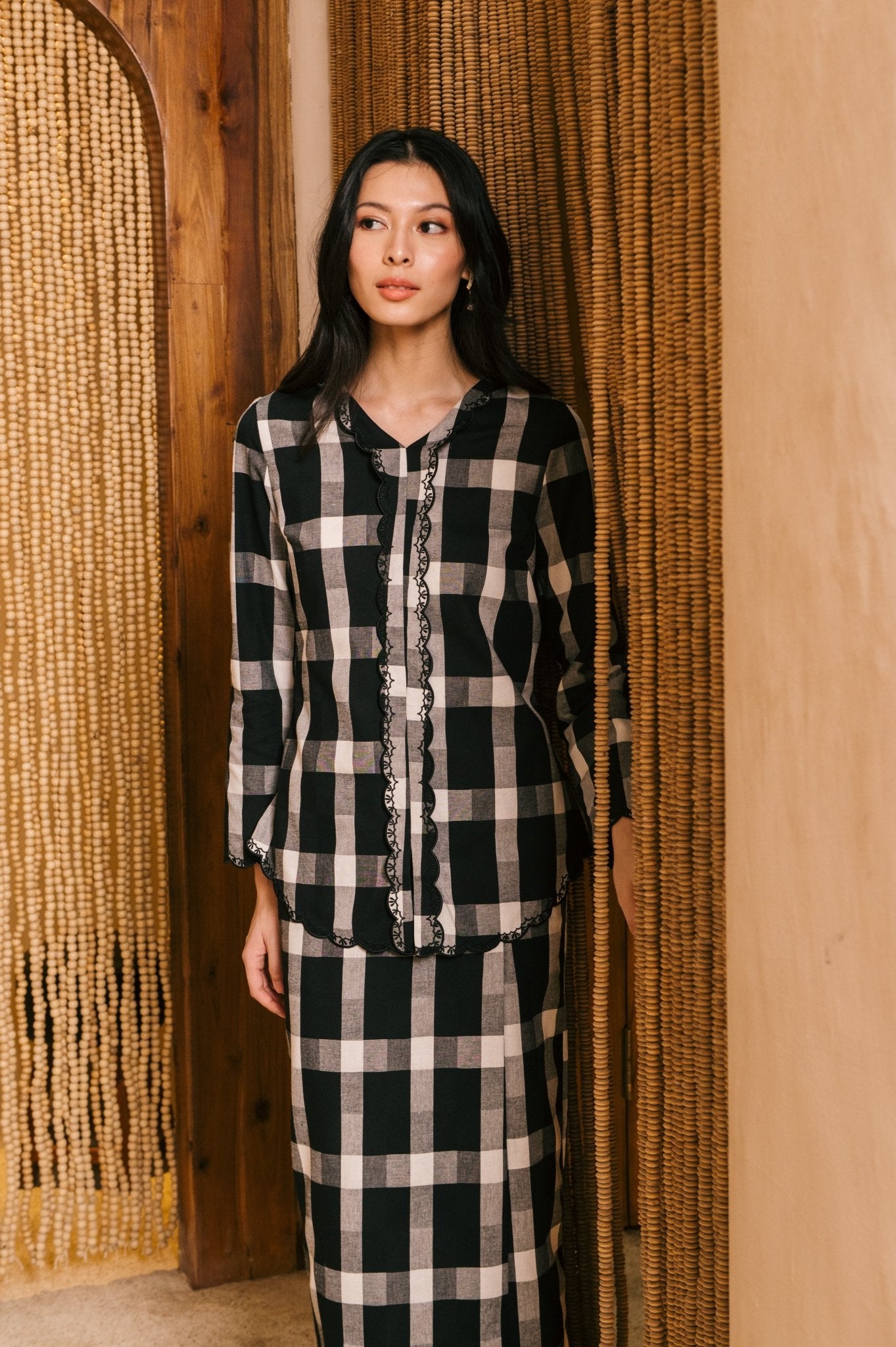 The Embun Collection Women Embroidered Kebaya Top in Checked Black - Umbi