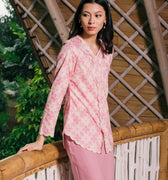 The Embun Collection Women Embroidered Kebaya Top in Mawar Print - Umbi