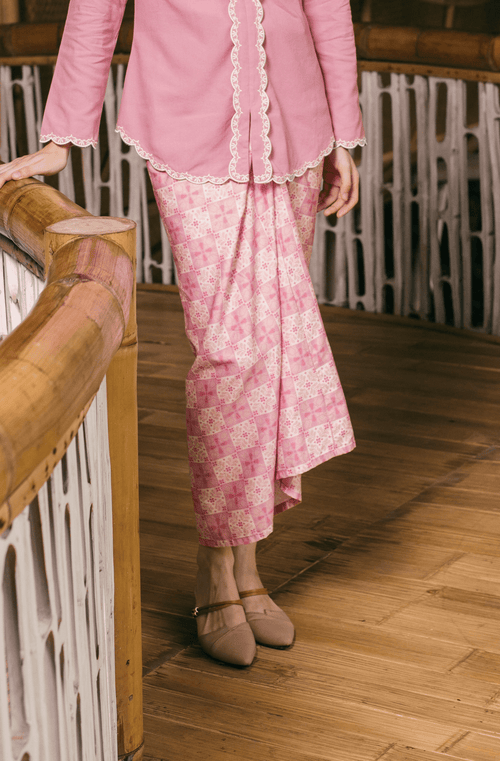 The Embun Collection Women Pareo Skirt in Mawar Print