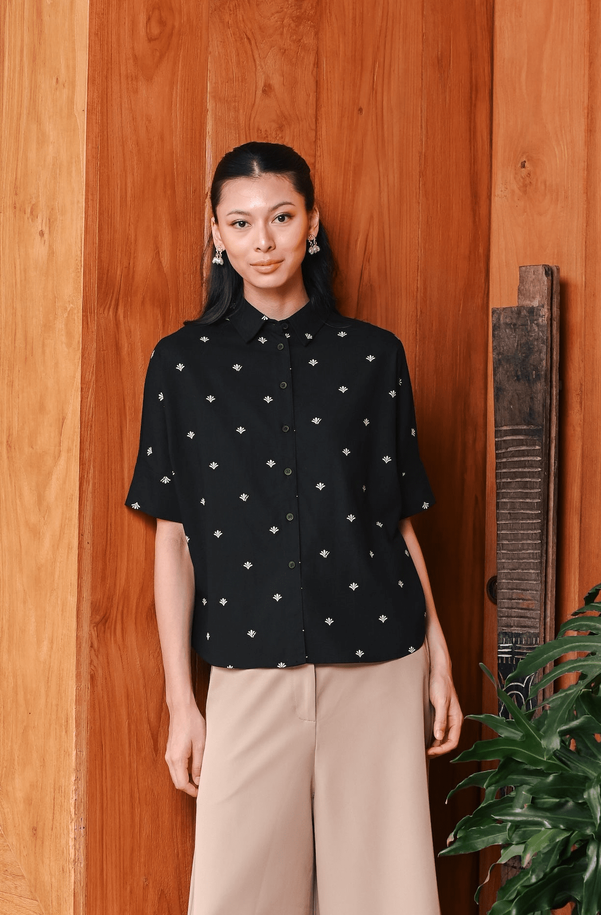 The Embun Collection Women Short Sleeves Loose Fit Blouse in Black Pelita Print - Umbi