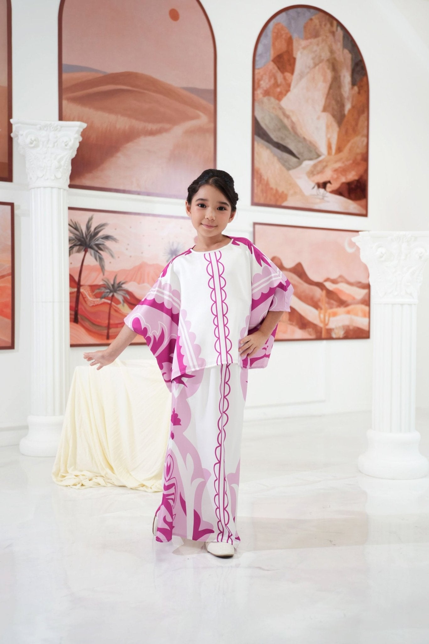 The Galleria Collection Pt.1 Girl Saloma Set In Barbie Pink Forest Print - Umbi