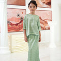 The Galleria Collection Pt.1 Girl Saloma Set In Mint Green Crystal Print - Umbi