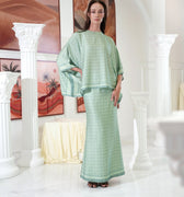 The Galleria Collection Pt.1 Women Saloma Set In Mint Green Crystal Print - Umbi
