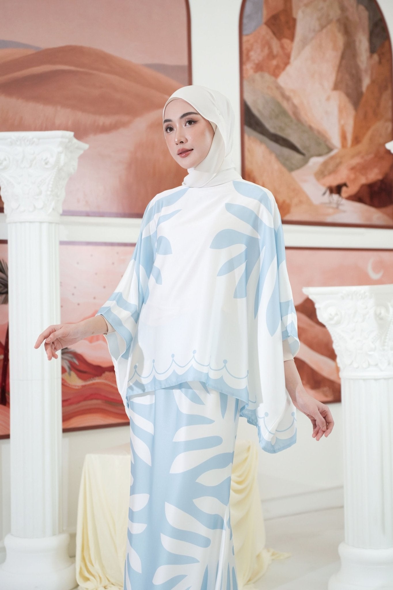 The Galleria Collection Women Saloma Set In Baby Blue Ivy Print - Umbi