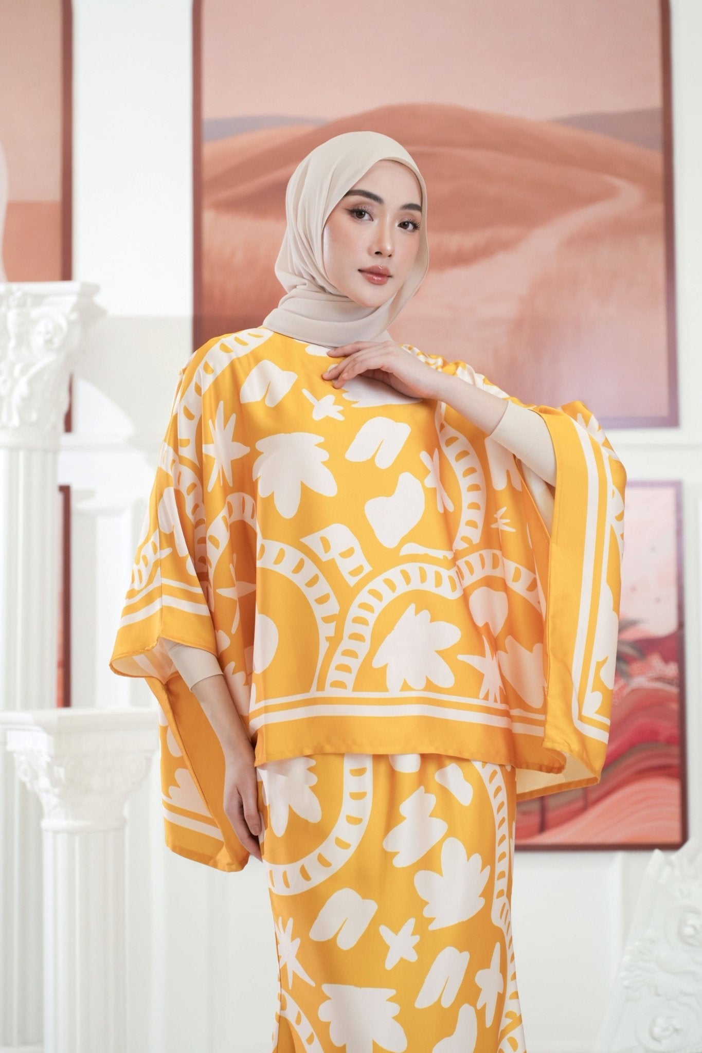 The Galleria Collection Women Saloma Set In Golden Yellow Winter Print - Umbi