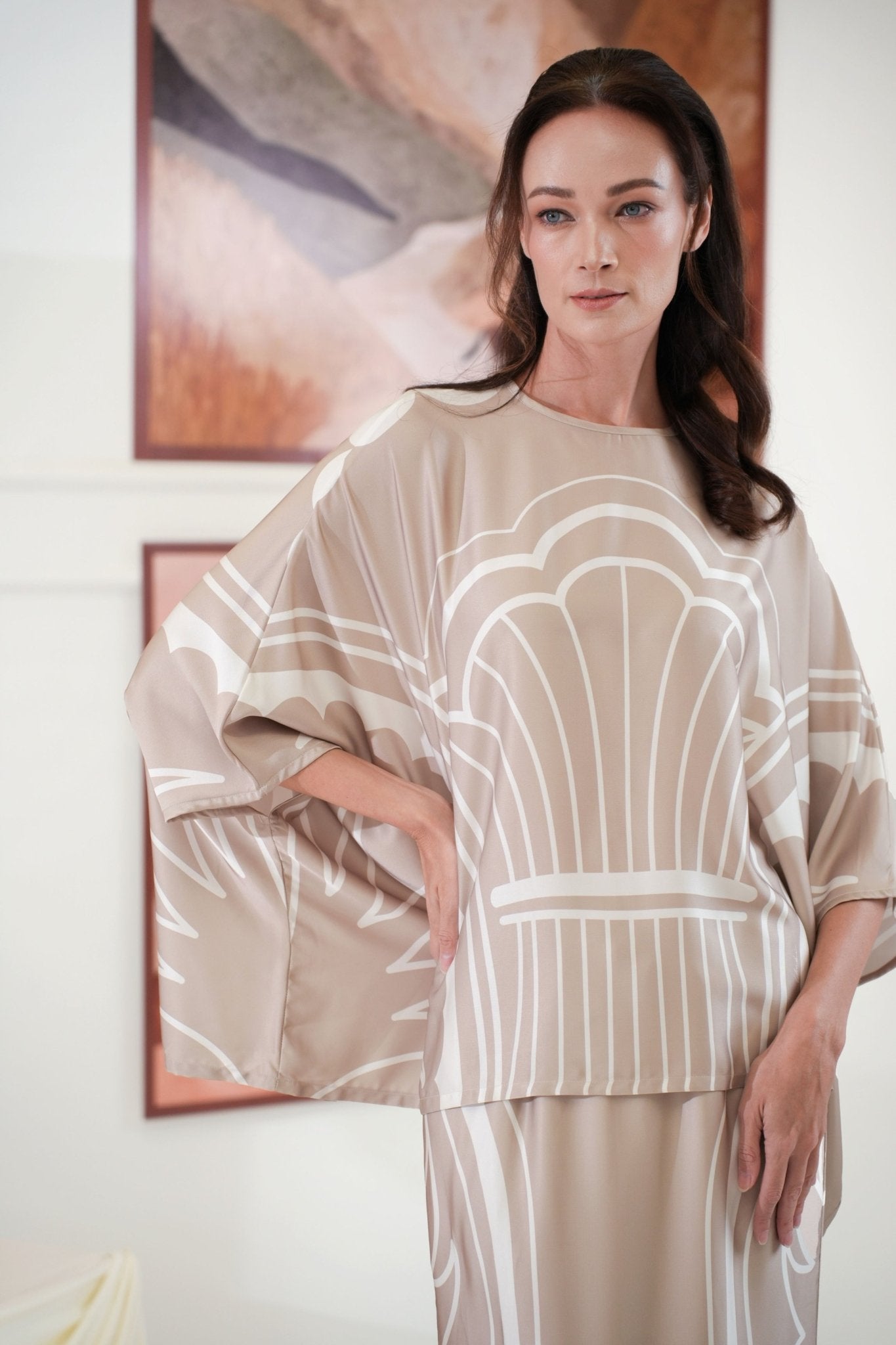 The Galleria Collection Women Saloma Set In Sand Athens Print - Umbi