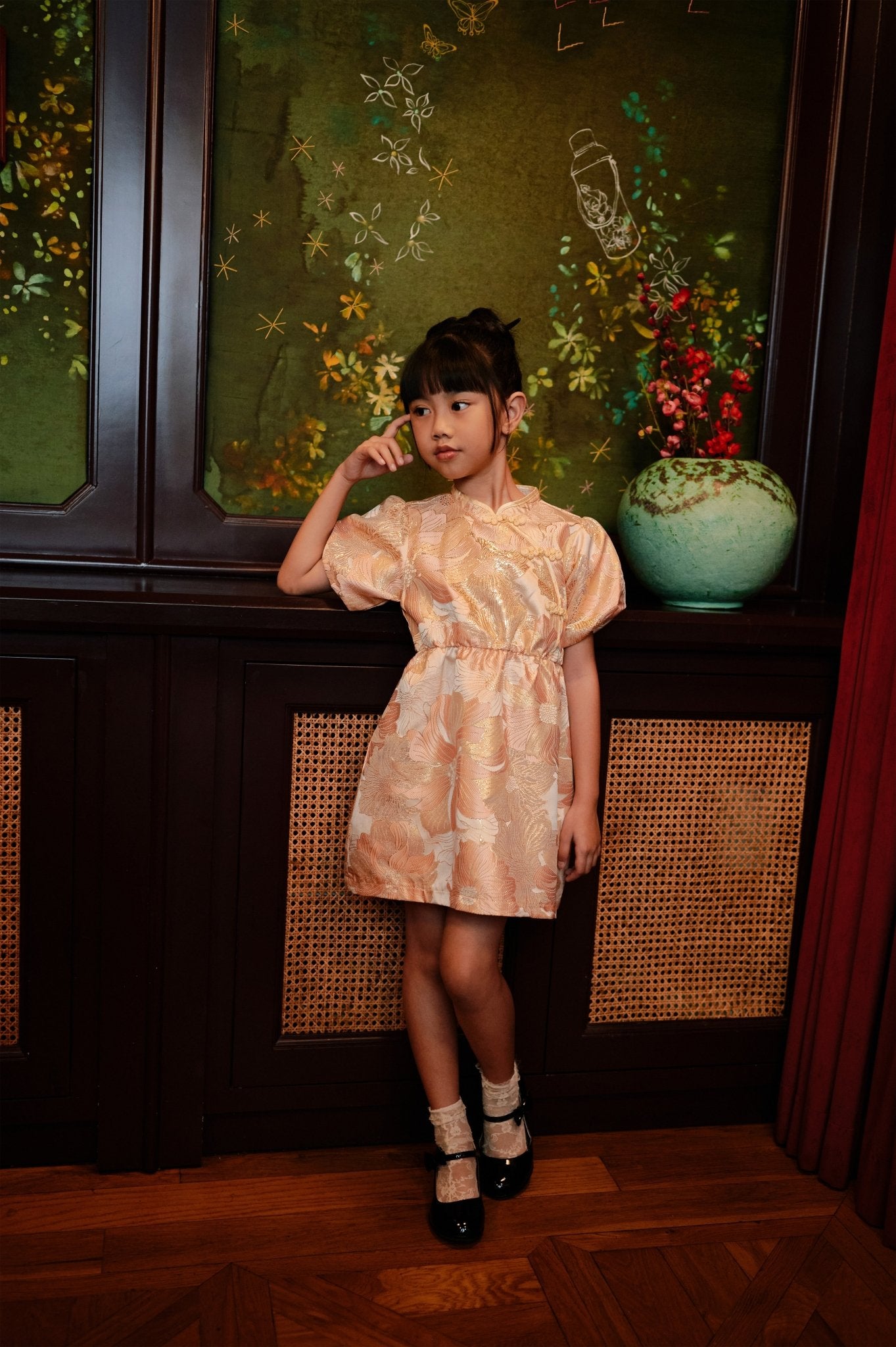 The Huā Collection Girl Puff Sleeves Cheongsam in 蕊 Blossom Jacquard Gold - Umbi