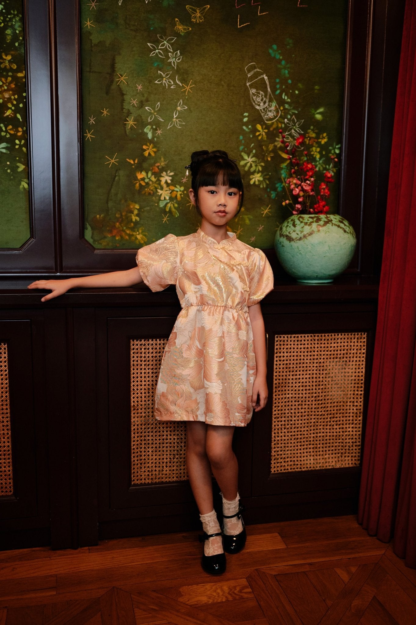 The Huā Collection Girl Puff Sleeves Cheongsam in 蕊 Blossom Jacquard Gold - Umbi