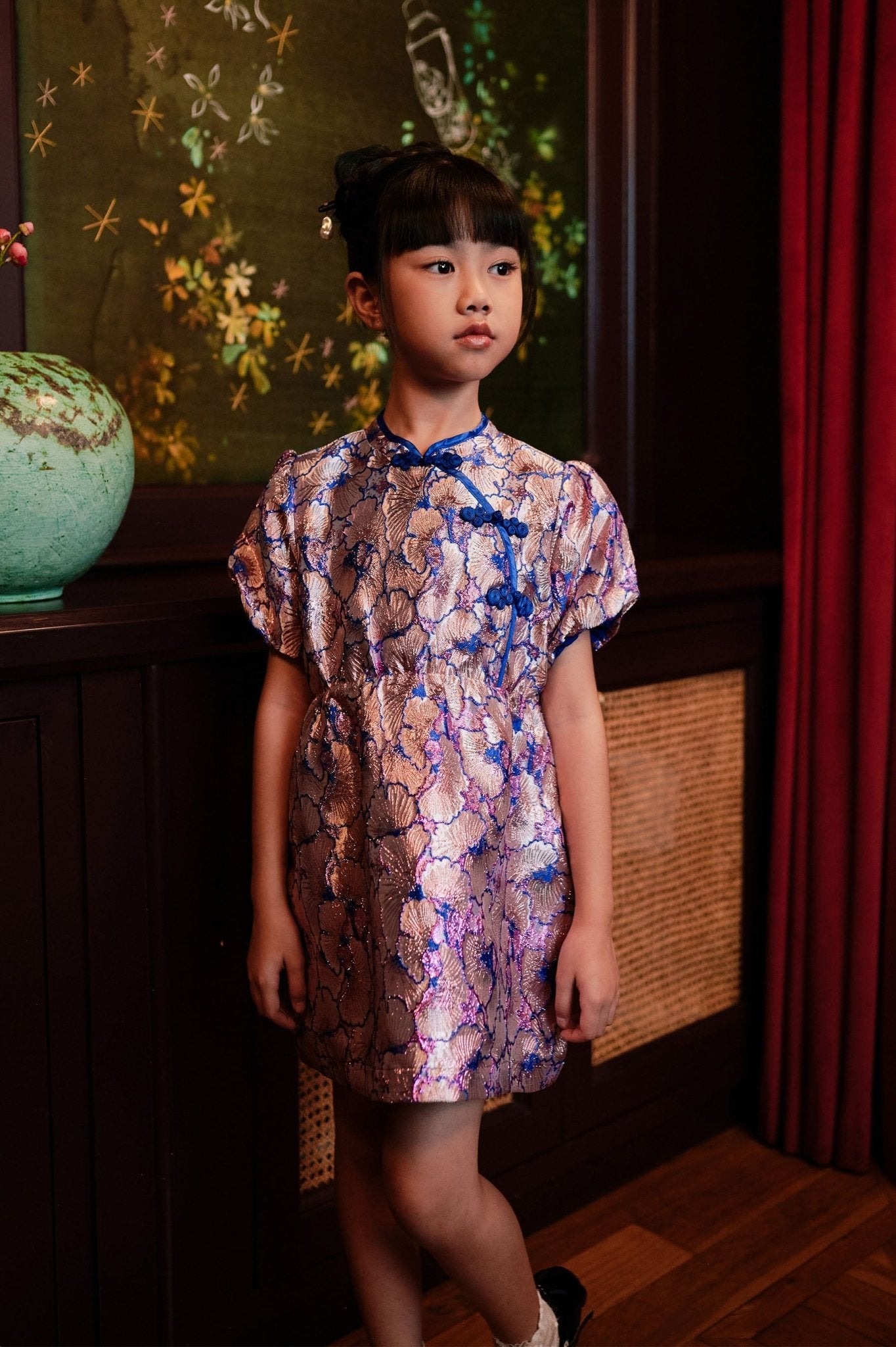 The Huā Collection Girl Puff Sleeves Cheongsam in 蕊 Blossom Jacquard Violet - Umbi