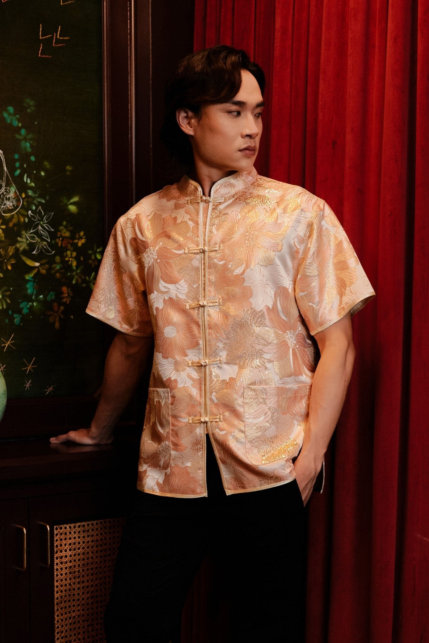 The Huā Collection Men Short Sleeves Samfu in 蕊 Blossom Jacquard Gold - Umbi