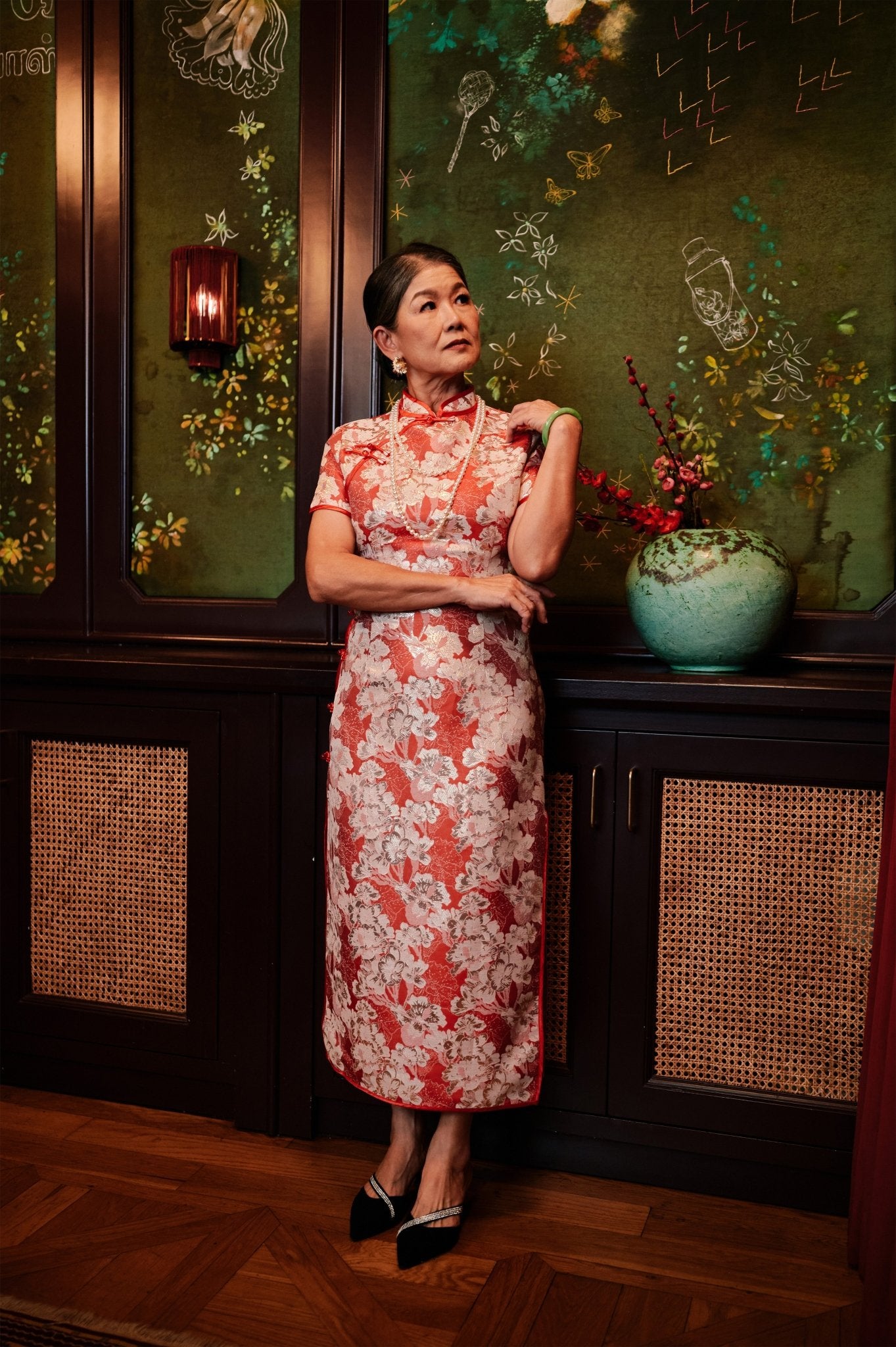The Huā Collection Women Fitted Cheongsam in 蕊 Blossom Jacquard Red - Umbi