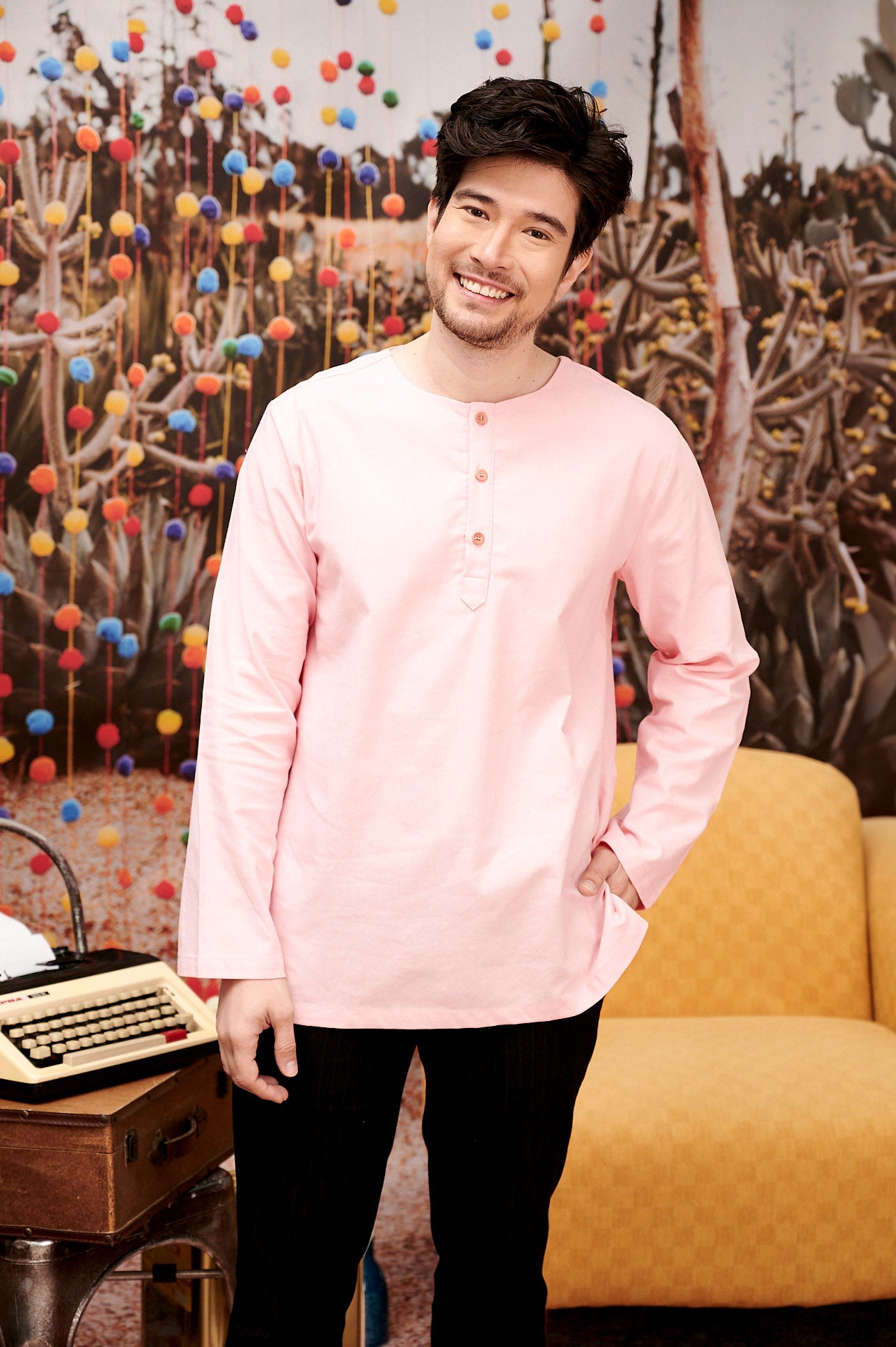 The Kenangan Raya Men Modern Kurta Top Pink