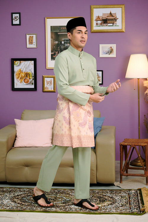 The Warisan Raya Men Baju Melayu Set Sage Green