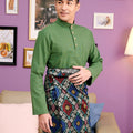The Kenangan Raya Men Baju Melayu Set Pine Green - Umbi