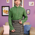 The Kenangan Raya Men Baju Melayu Set Pine Green - Umbi