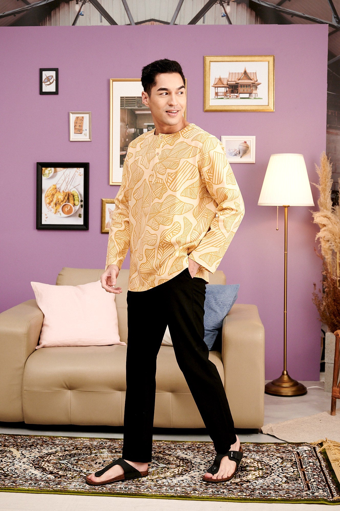 The Kenangan Raya Men Modern Kurta Top Gasing Print - Umbi