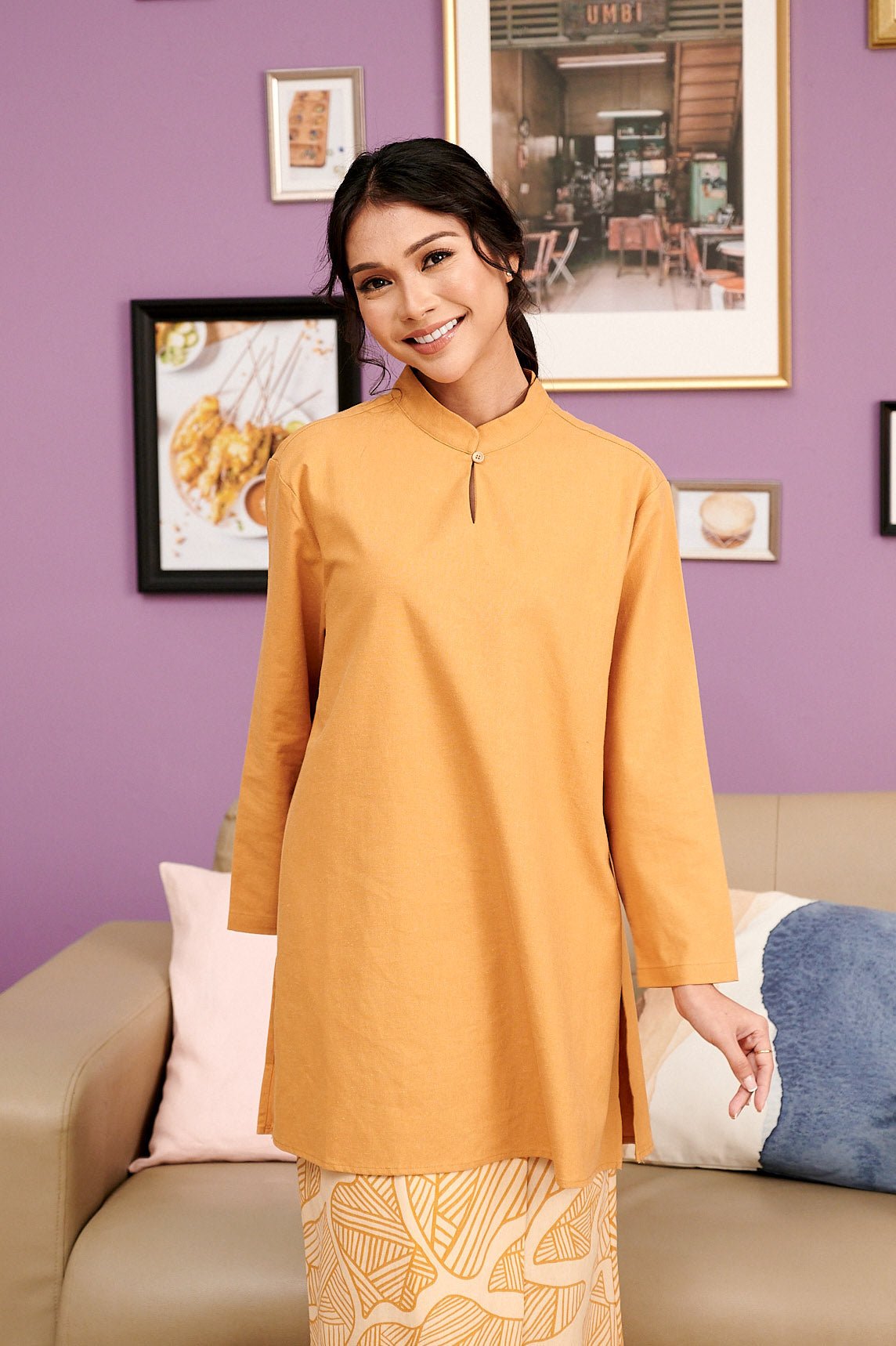 The Kenangan Raya Women Mandarin Collar Kurung Blouse Brown - Umbi