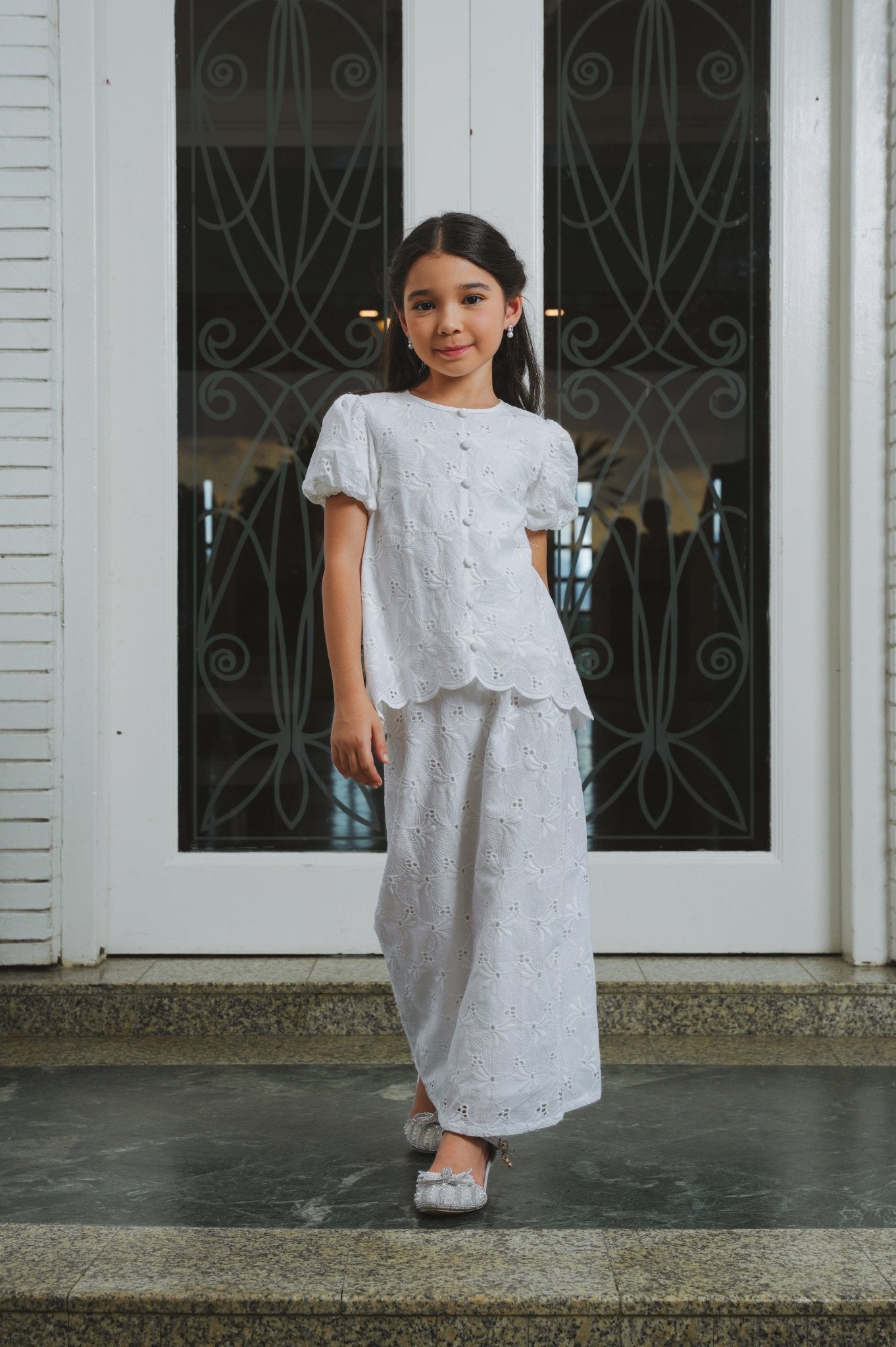 The Lumiere Collection Girl Amelia Kurung Set in Snow White Lace - Umbi