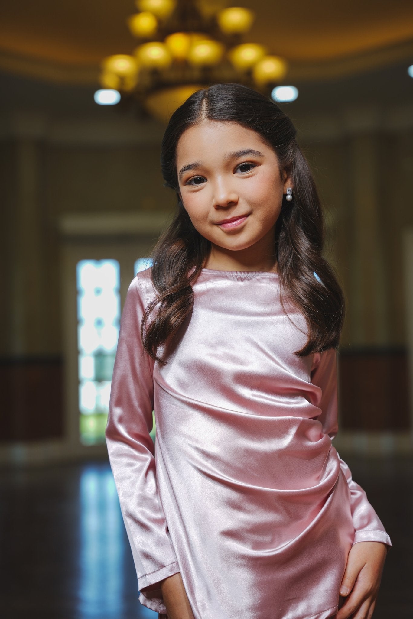 The Lumiere Collection Girl Gala Satin Set in Shiny Pink - Umbi