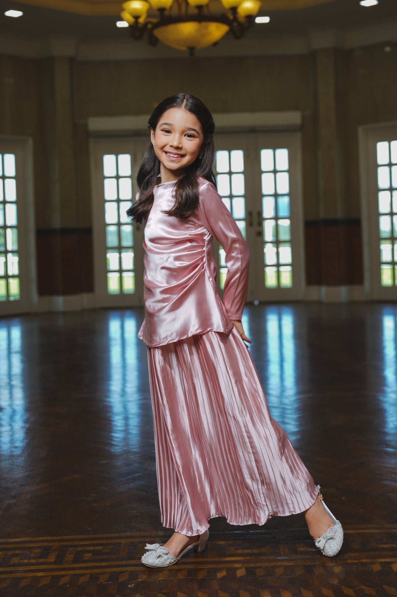 The Lumiere Collection Girl Gala Satin Set in Shiny Pink - Umbi