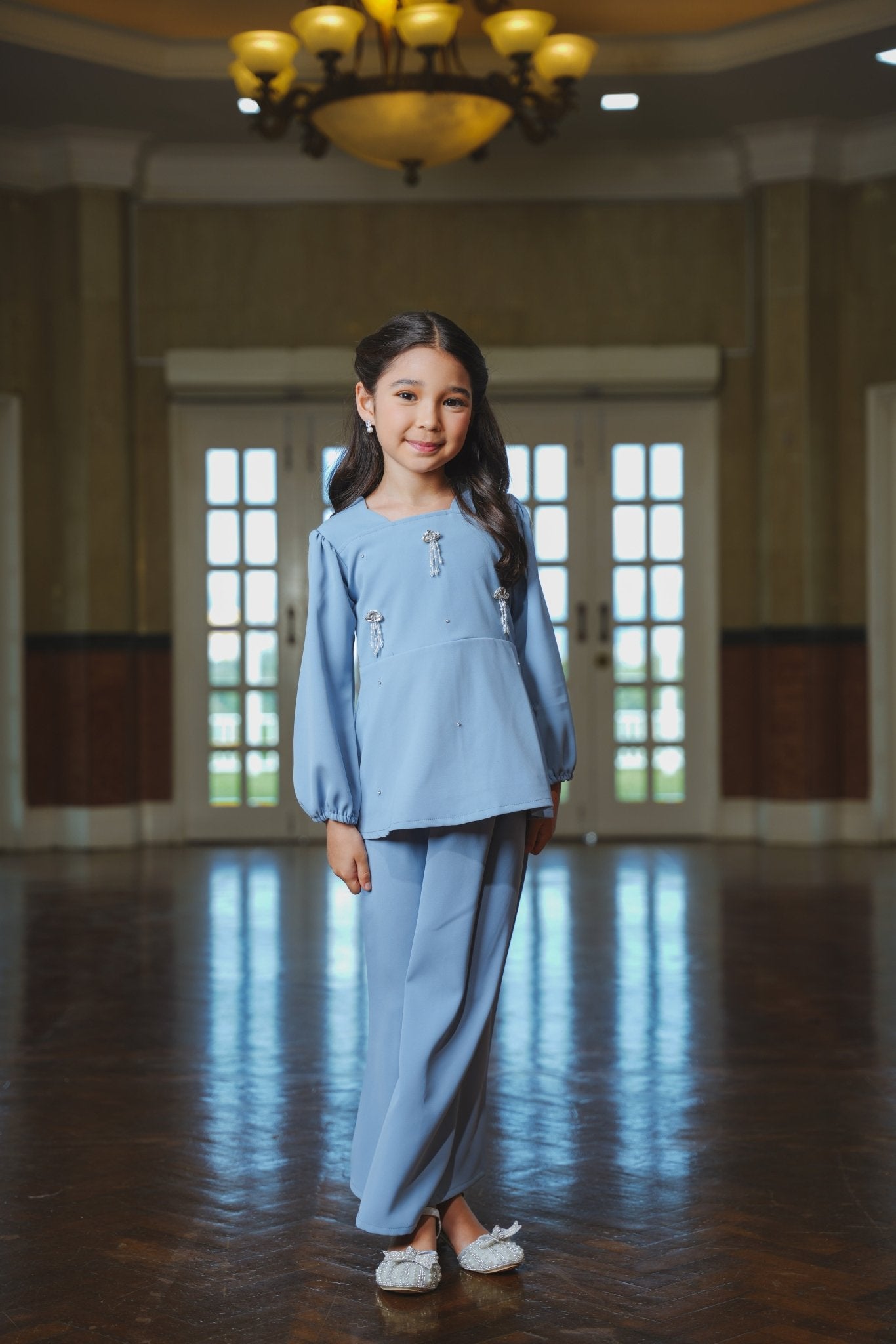 The Lumiere Collection Girl Tiara Embellished Set in Ice Blue - Umbi
