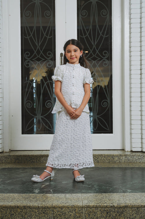 The Lumiere Collection Girl Valencia Kurung Set in Cloud White Daisy Lace