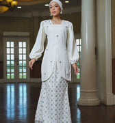 The Lumiere Collection Women Tiara Embellished Set in Cloud White - Umbi
