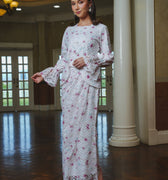The Lumiere Collection Women Valencia Kebaya Set in Raspberry Pink Daisy Lace - Umbi