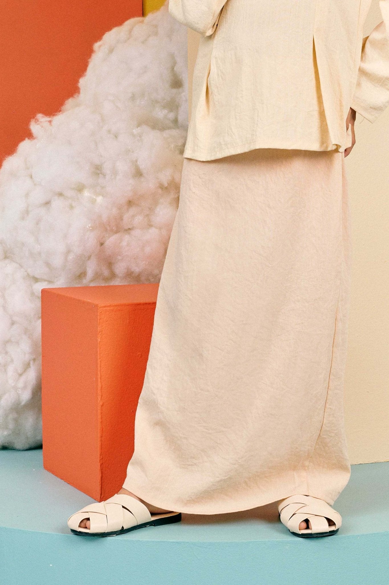 The Matahari Basic Skirt Beige - Umbi