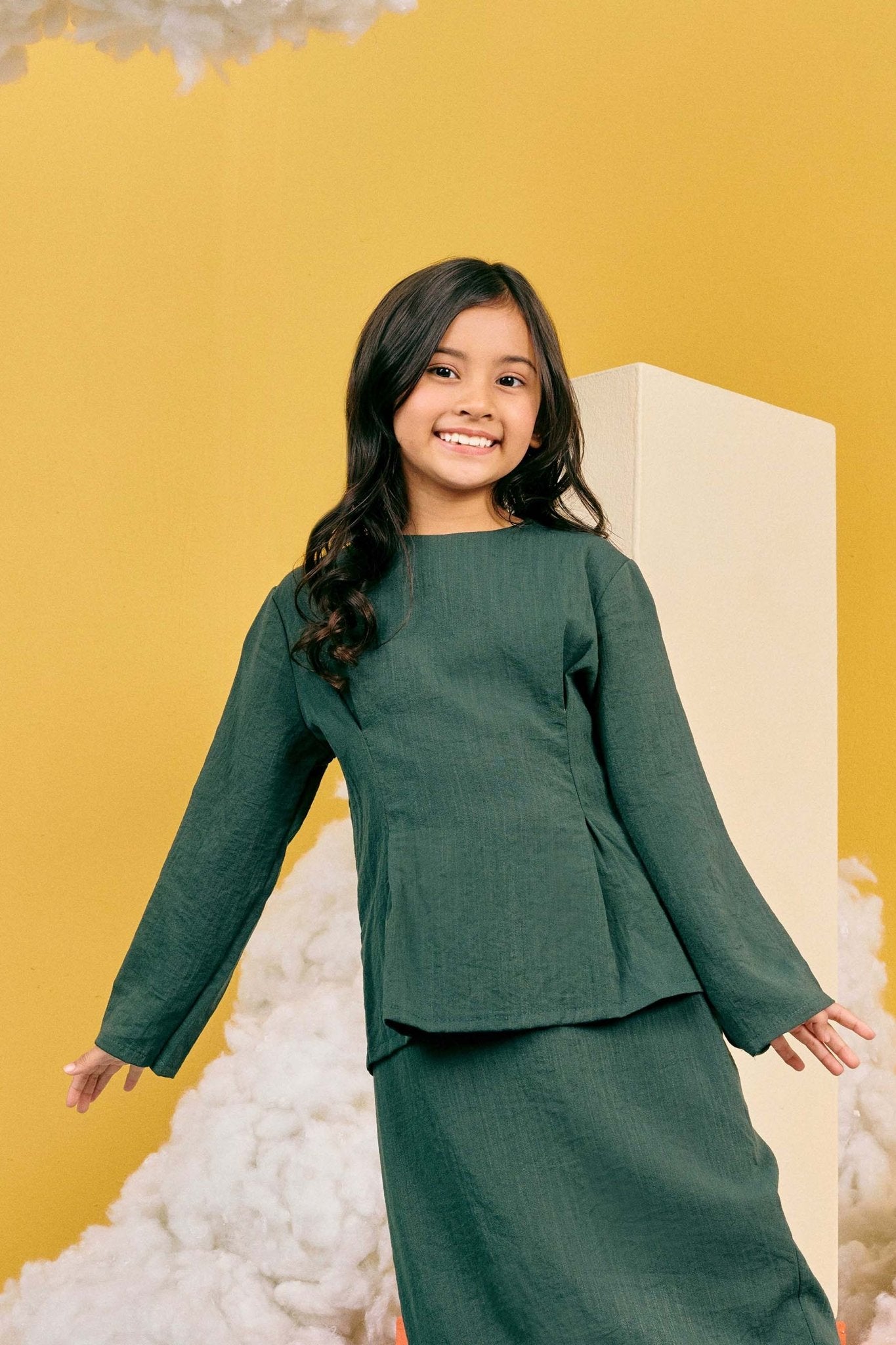 The Matahari Fitted Waist Blouse Emerald - Umbi