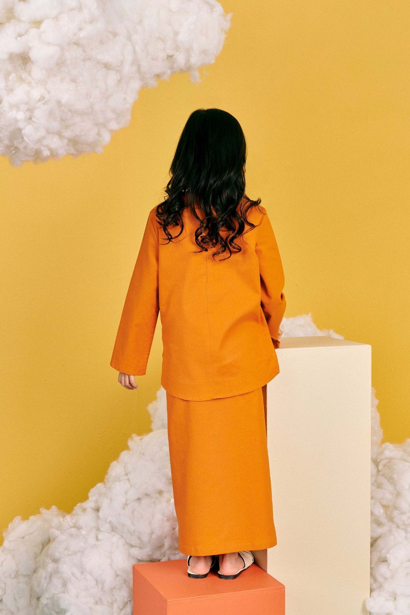 The Matahari Kurung Top Orange - Umbi