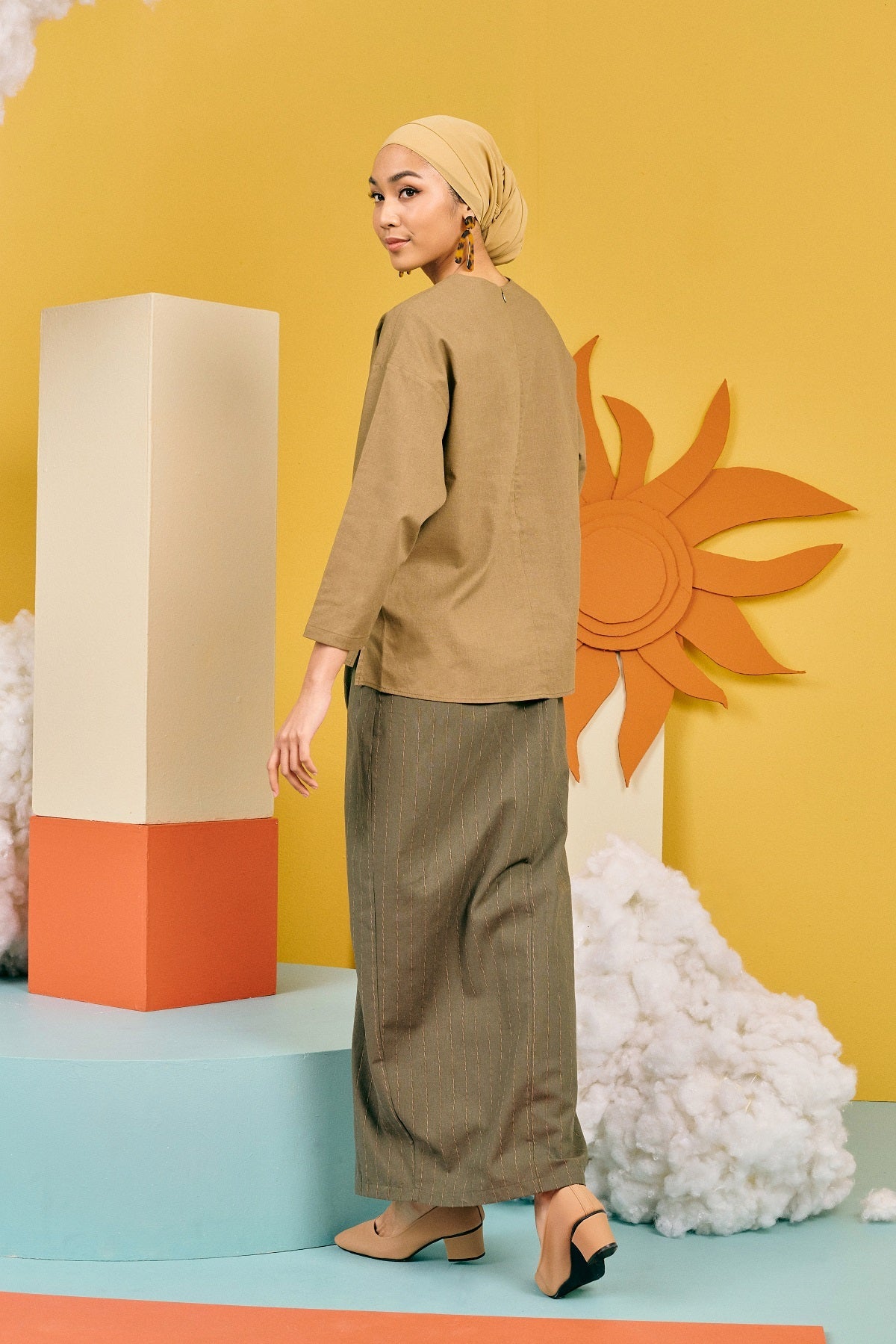 The Matahari Women Boxy Blouse Olive Green - Umbi
