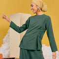 The Matahari Women Fitted Waist Blouse Emerald - Umbi