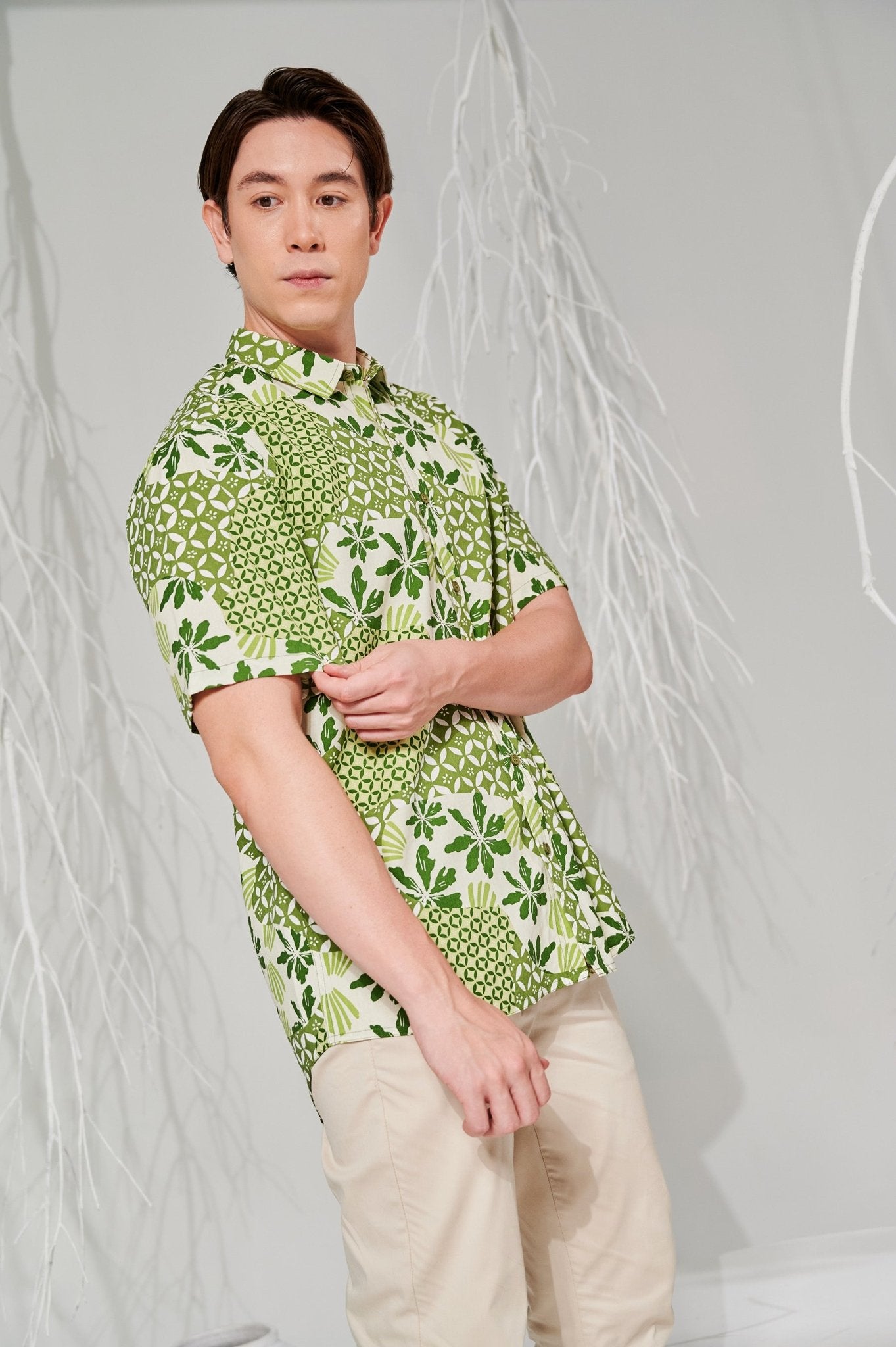 The Musim Collection Men Holiday Shirt Borneo Print - Umbi