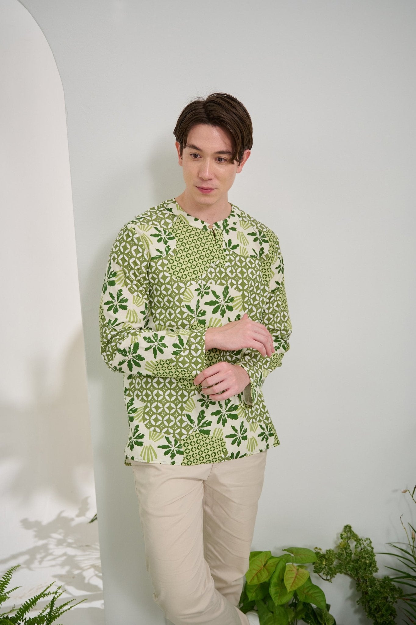The Musim Collection Men Teluk Belanga Borneo Print - Umbi