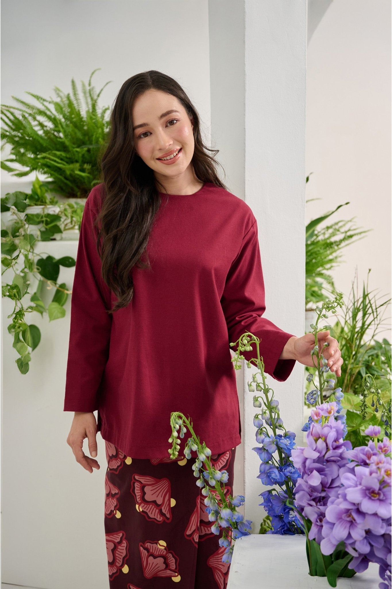 The Musim Collection Women Boxy Top Burgundy - Umbi
