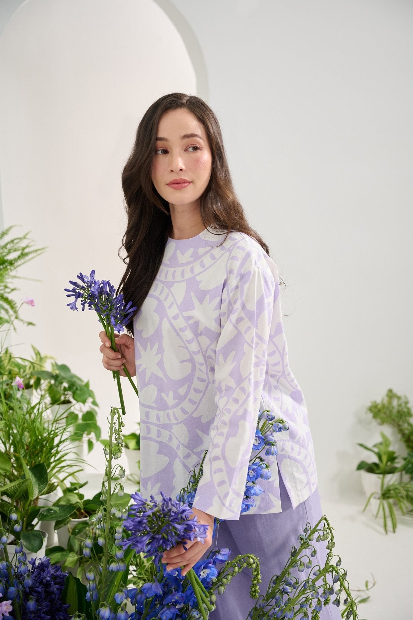 The Musim Collection Women Boxy Top Winter Print - Umbi