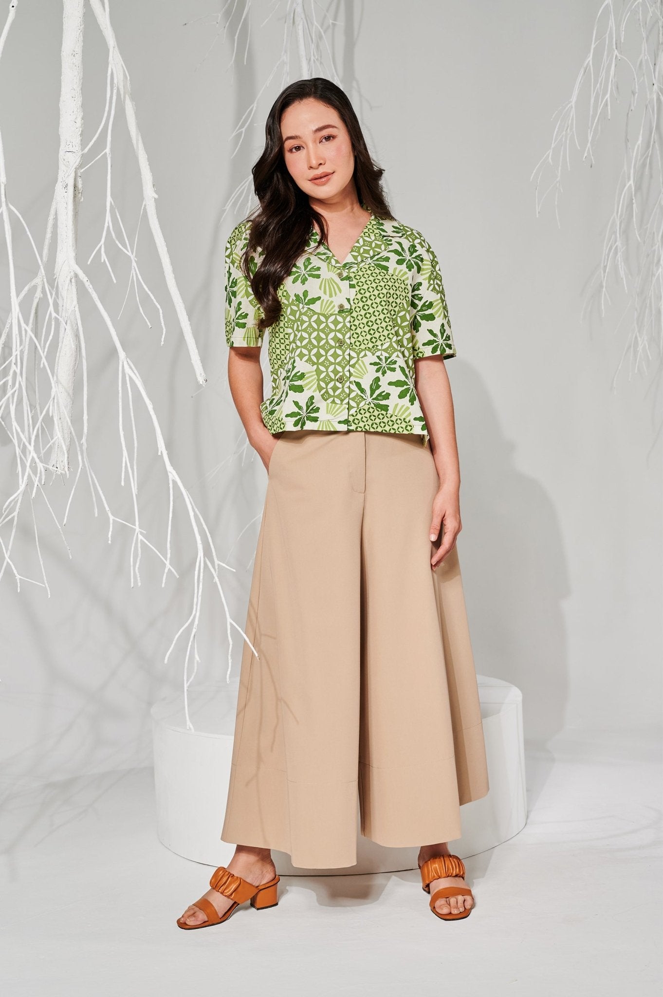 The Musim Collection Women Casual Top Borneo Print - Umbi
