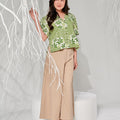 The Musim Collection Women Casual Top Borneo Print - Umbi