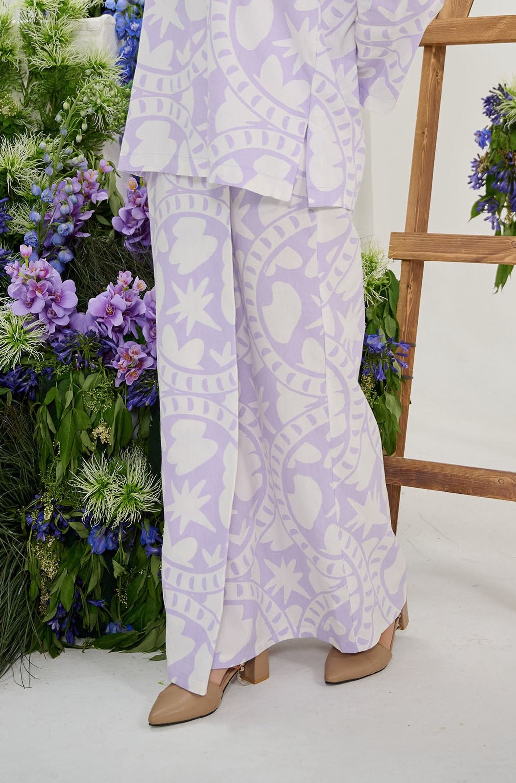 The Musim Collection Women Classic Skirt Winter Print - Umbi
