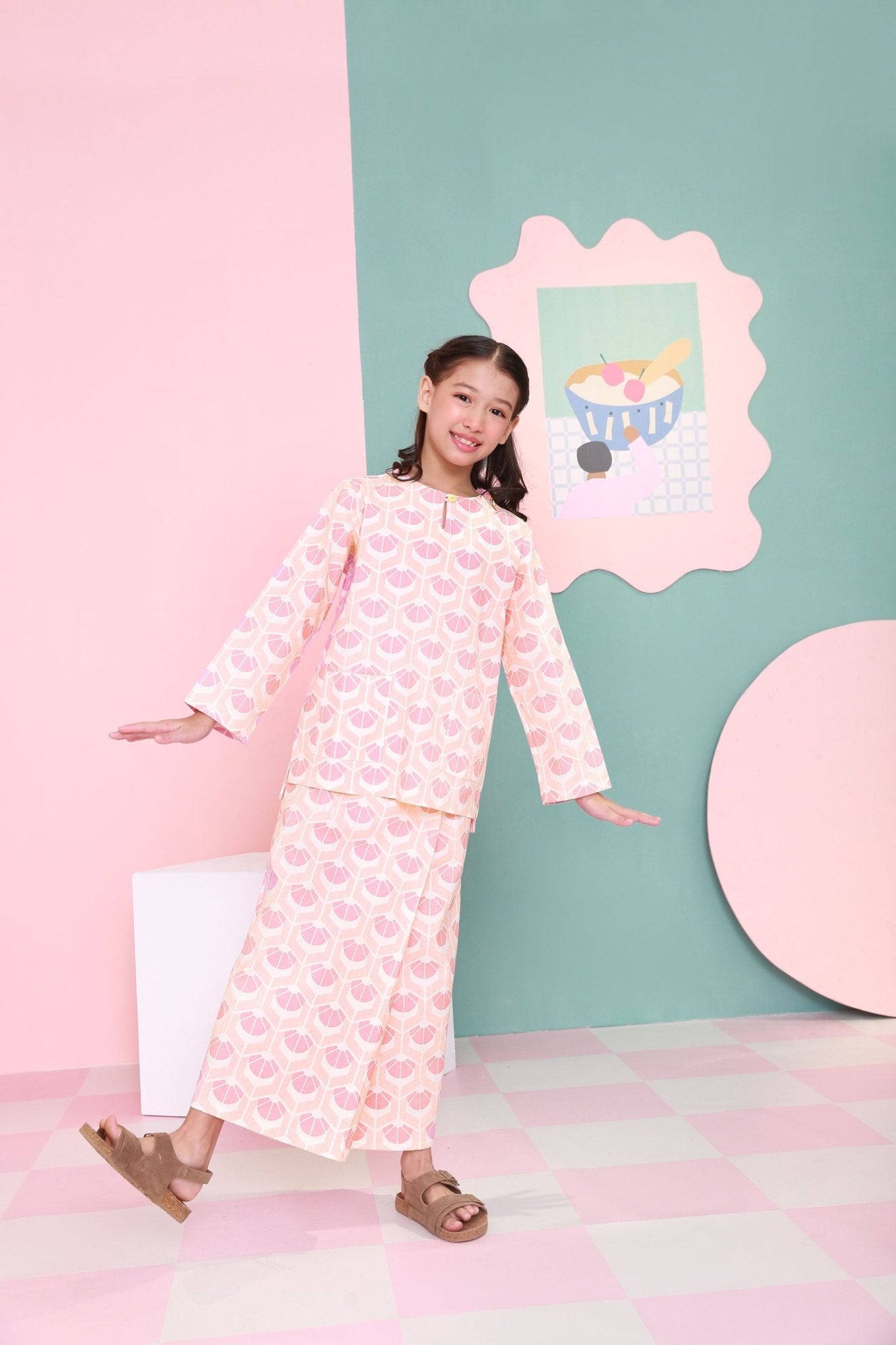 The Nikmat Collection Girl Classic Skirt Cupcake Print - Umbi