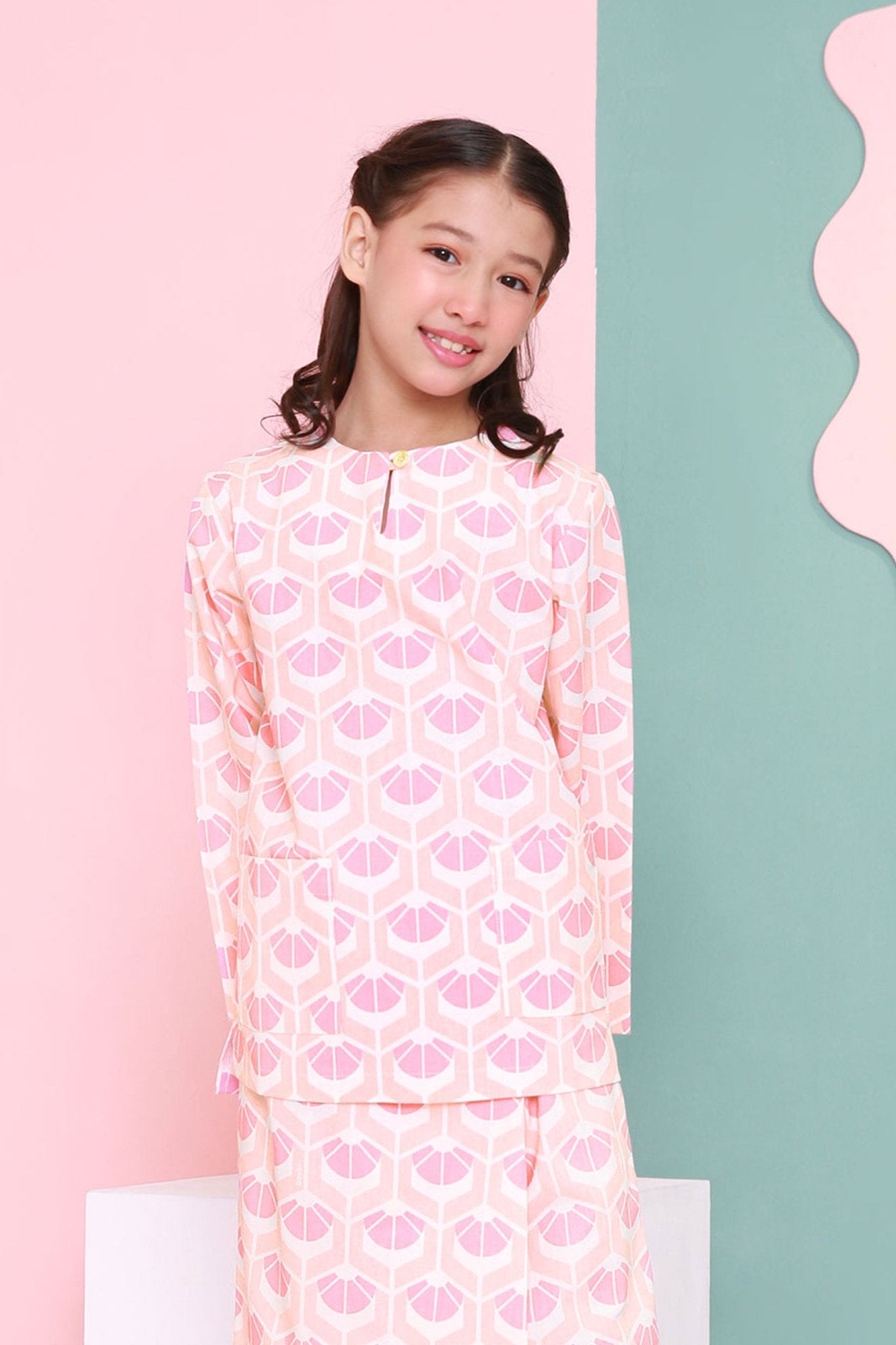 The Nikmat Collection Girl Kurung Top Cupcake Print - Umbi