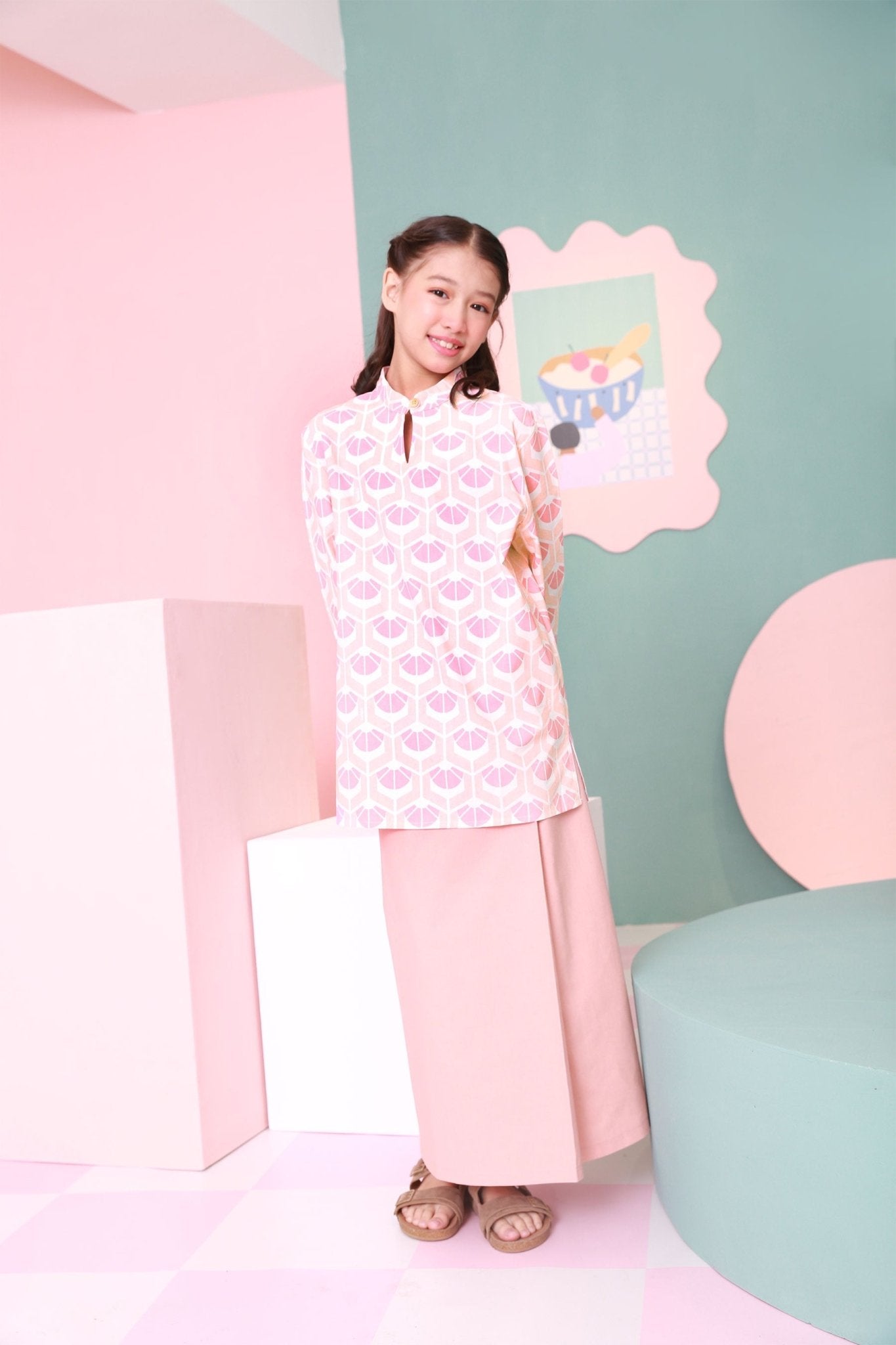 The Nikmat Collection Girl Mandarin Collar Kurung Top Cupcake Print - Umbi