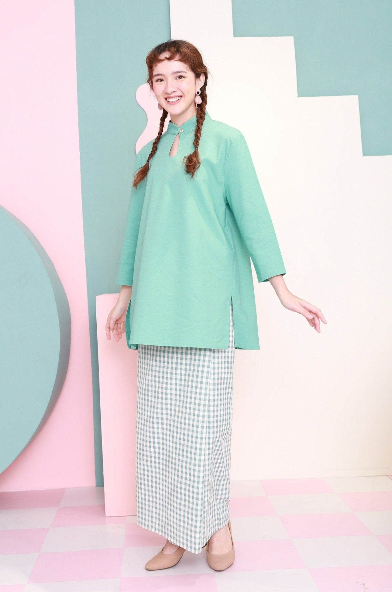 The Nikmat Collection Women Classic Skirt Checked Tiffany - Umbi